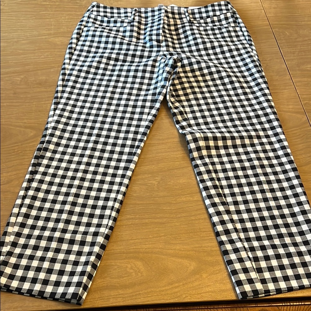 Loft Chic Checkered Trousers